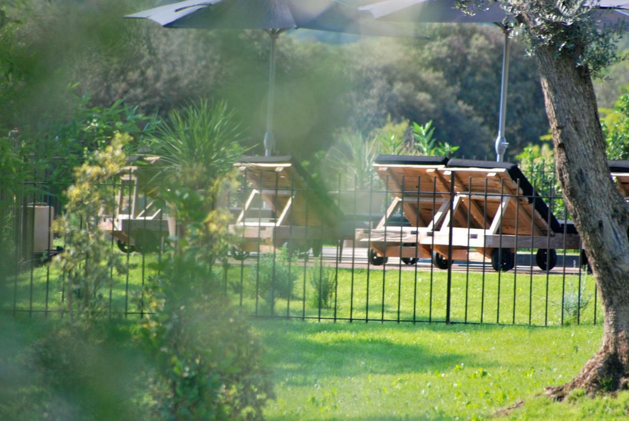Domaine Sainte Colombe Hotel Luaran gambar